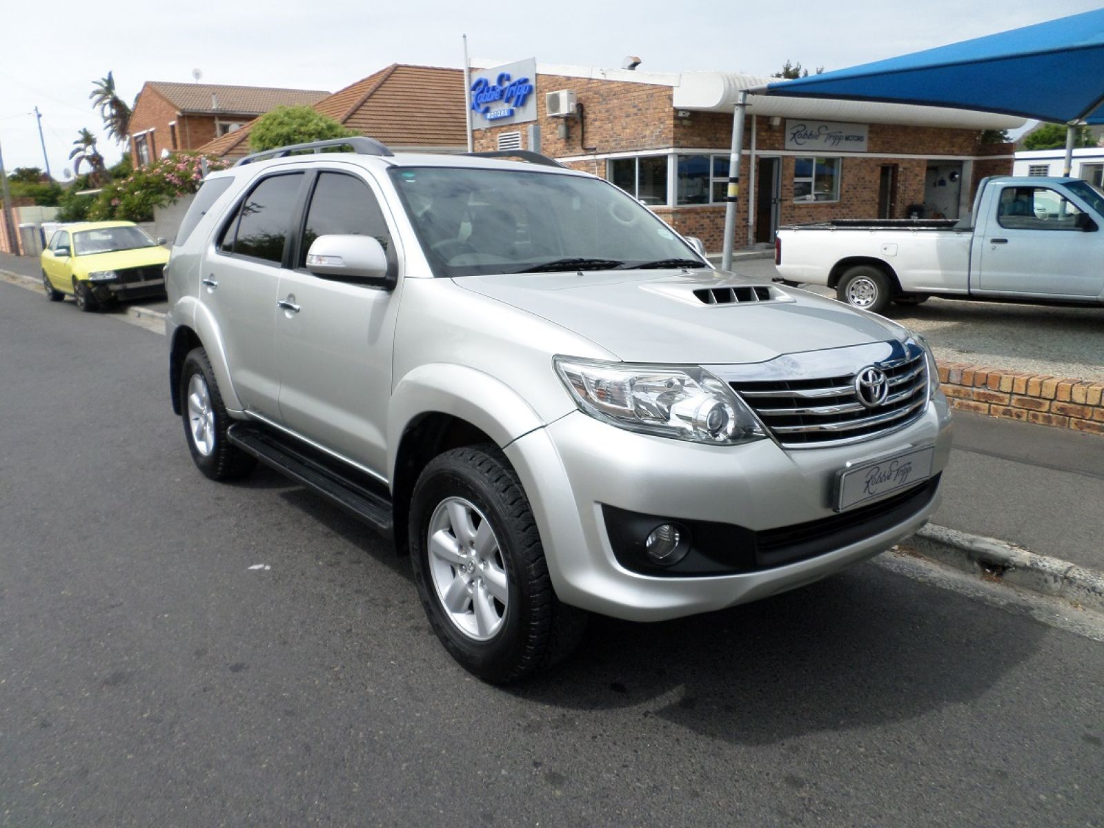 FORTUNER FORTUNER 2.5D-4D RB Specifications