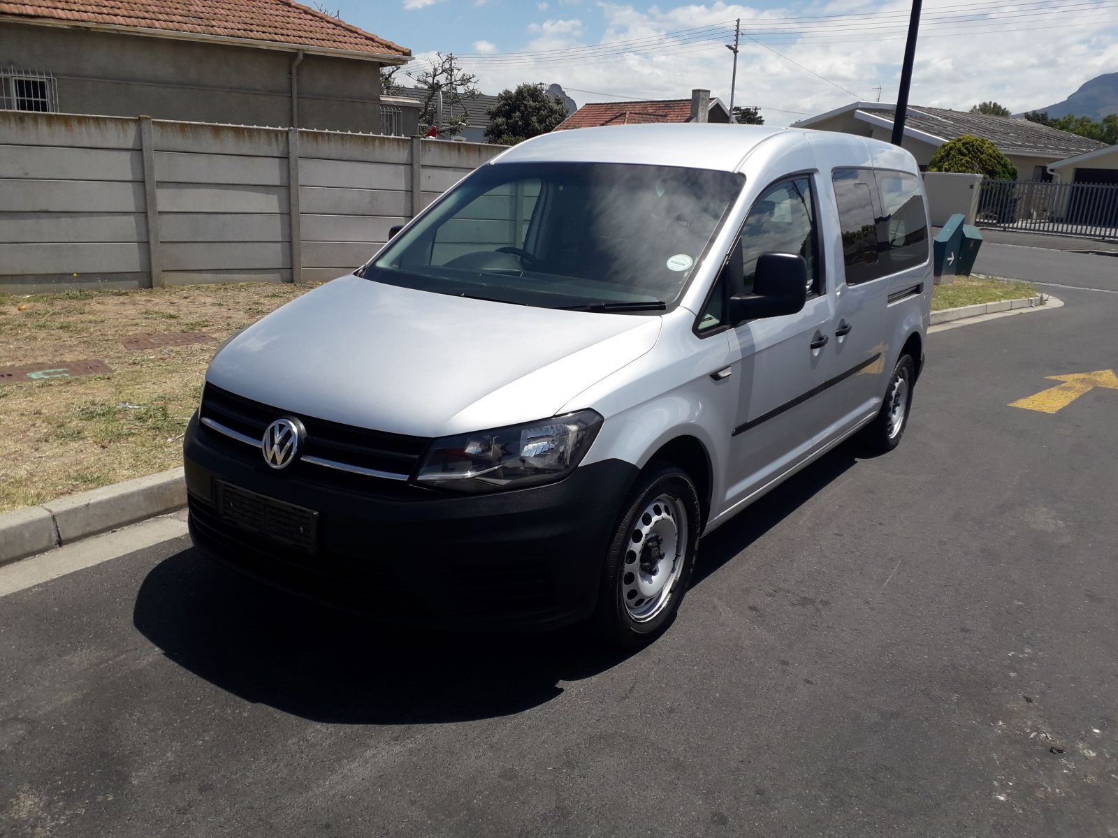 CADDY CREW BUS MY16 CADDY CREWBUS 2.0 TDi Specifications